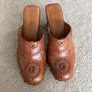 JACK ROGERS BROWN LEATHER CLOG SIZE 7M